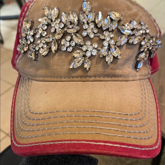 Accessories - DISTRESSED BLING CAP